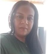 Profesora de Matemáticas imparte clases a niños de todas las edades